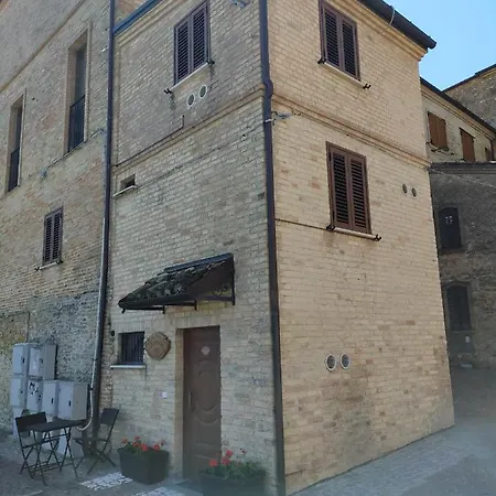 Bed & Breakfast La Dimora Di Maddalena 3*