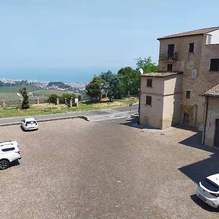 فندق مبيت وإفطار La Dimora Di Maddalena 3*