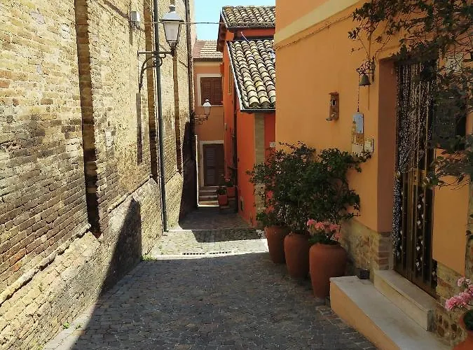 La Dimora Di Maddalena Bed & Breakfast 3*